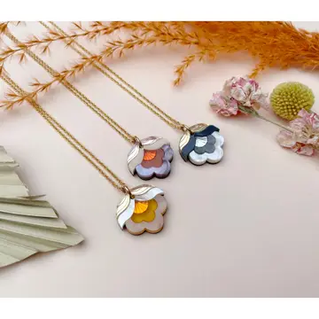 Anna Retro Flower Mini Pendant: Pink Sky