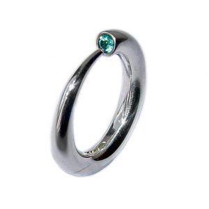 Tapering Solid silver wiggle ring